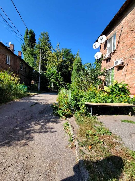 Термінова продаж 2-во кімнатної квартири на 12 кварталі біля  ТЦ Терра
