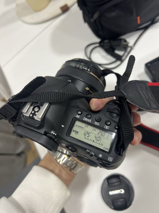 Продам Canon eos 6D