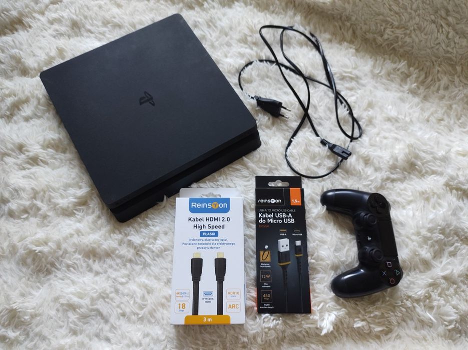 PS4 SLIM 1TB 2019 + pad i okablowanie