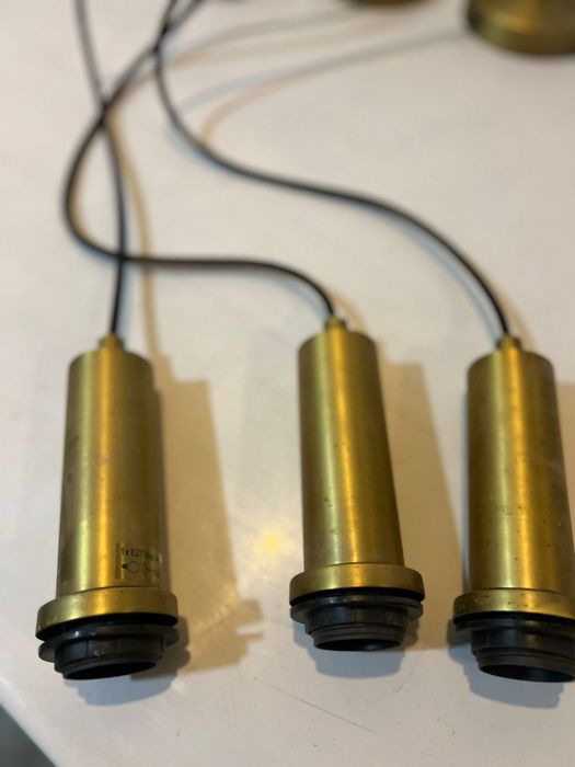 Conjunto de 3 luminárias.