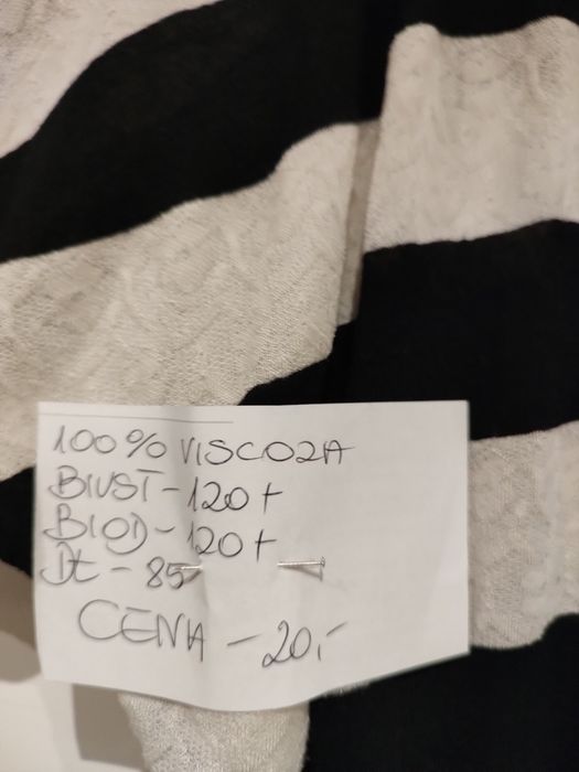 Ładna bluzeczka w pasy biust 120