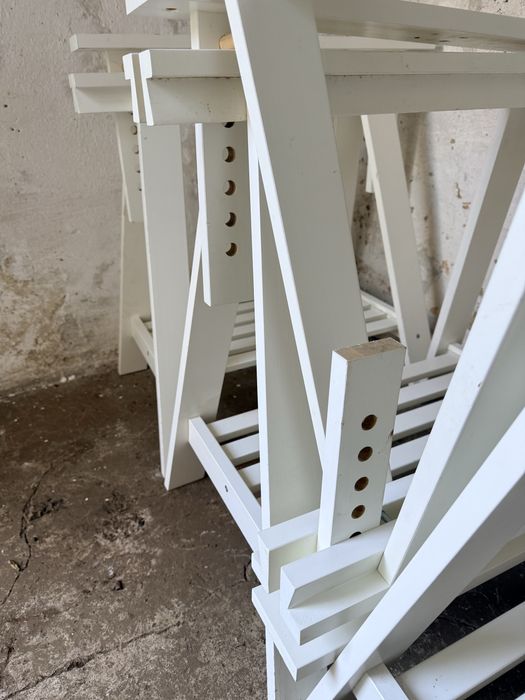 cavaletes brancos ikea