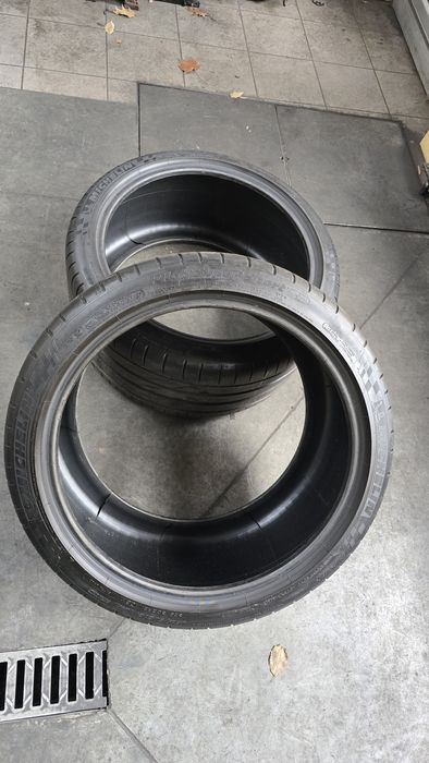Opony Michelin Pilot Super Sport 325/30/21 BMW