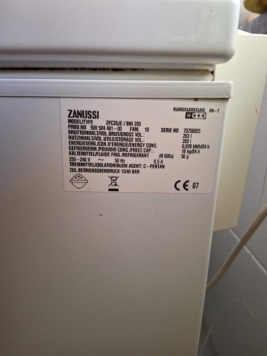 Arca Congeladora ZANUSSI 260l