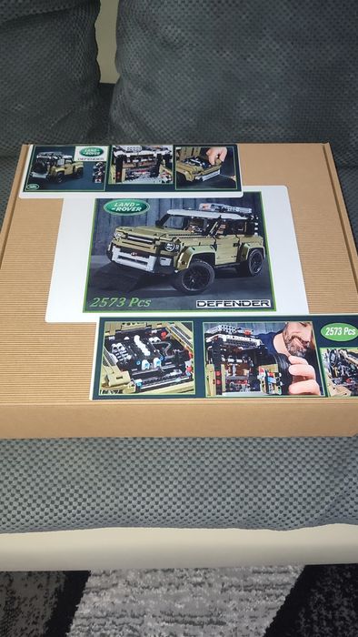 Land Rover Defender 2573 szt klocków, Model 42110