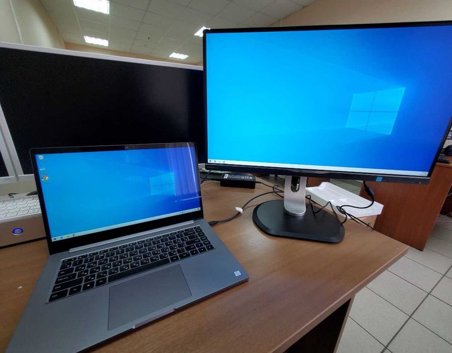 Безрамковий Монітор Philips 258B6QJEB (як новий)