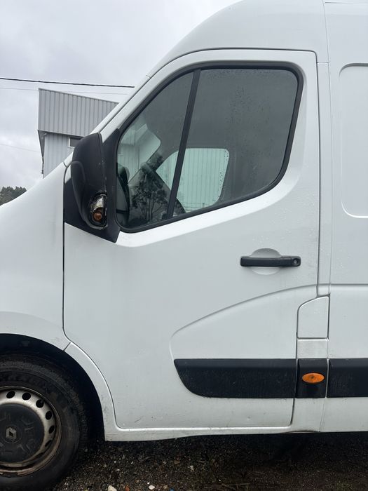 porta frente esquerda Renault master III ano 2018