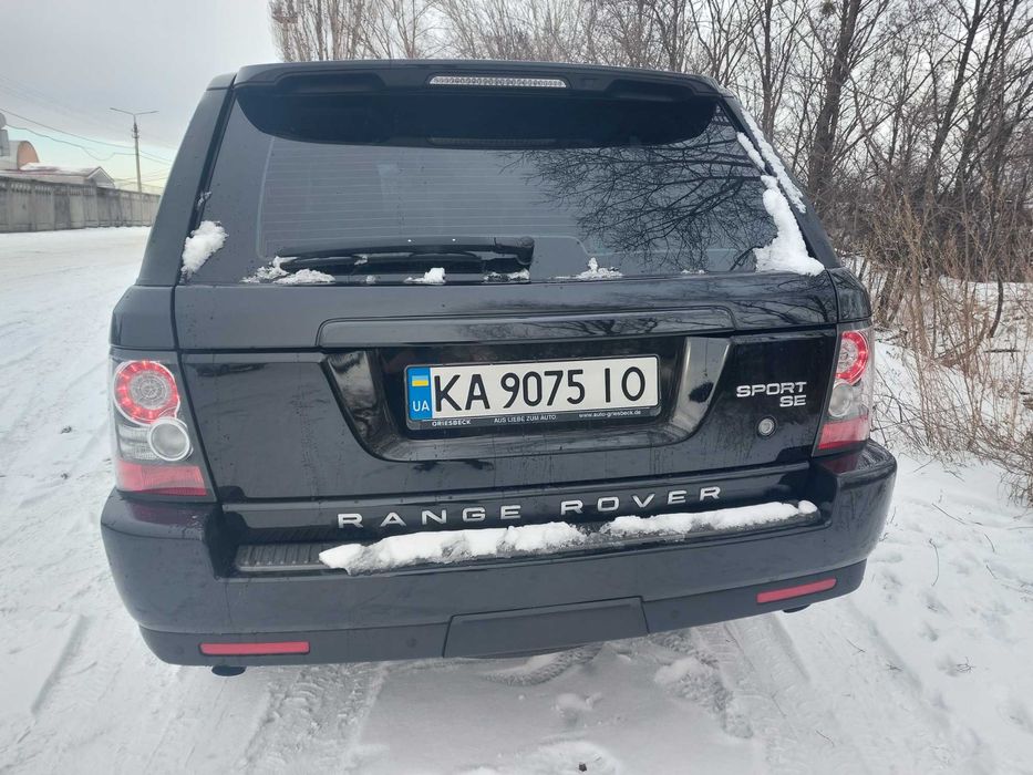 Продаеться гарний Range Rover Sport