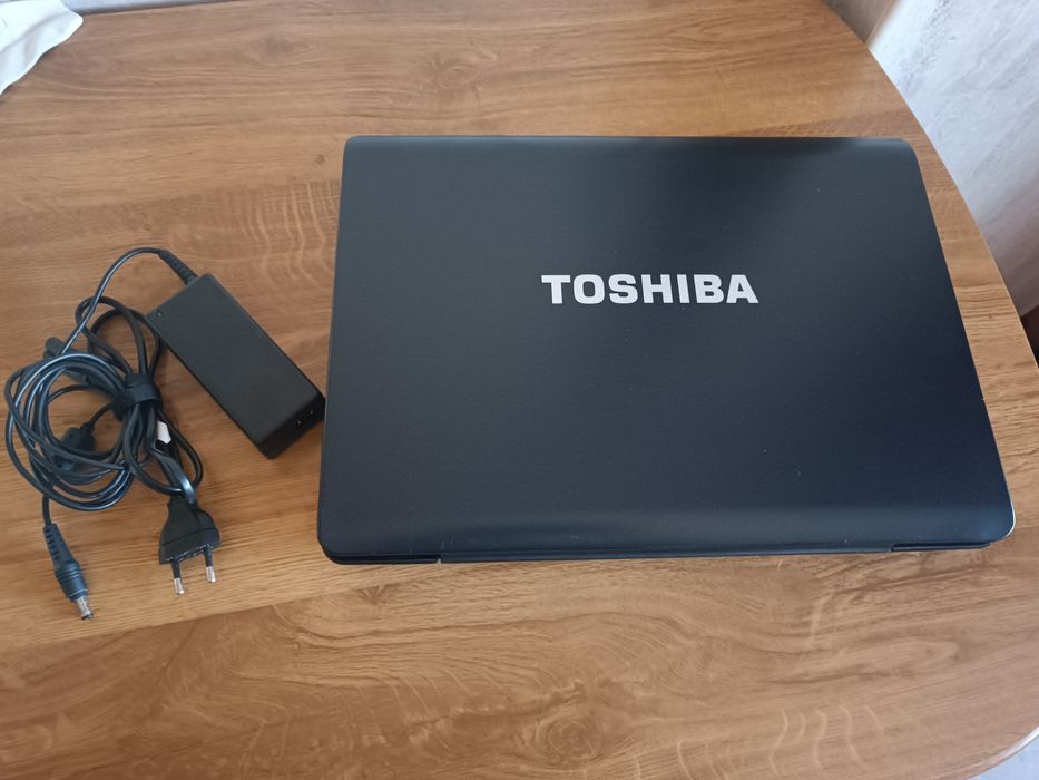 Portátil Toshiba Satéllite A210-19U avariado com mala transporte