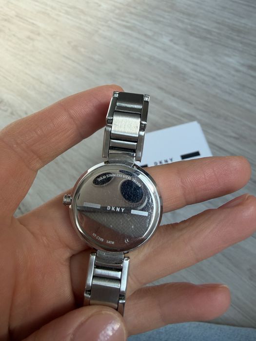 Годинник жіночий dkny