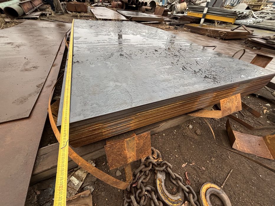 Лист металевий 4 мм Розміри 1,43х3 м.