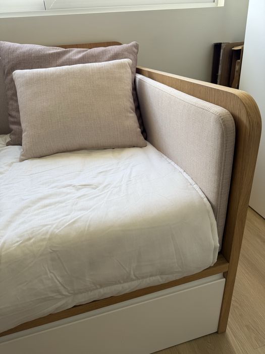 Escritório completo / quarto / sofá (madeira maciça)