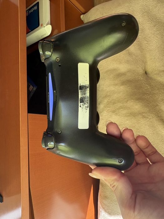 Ps4 com comando e jogo