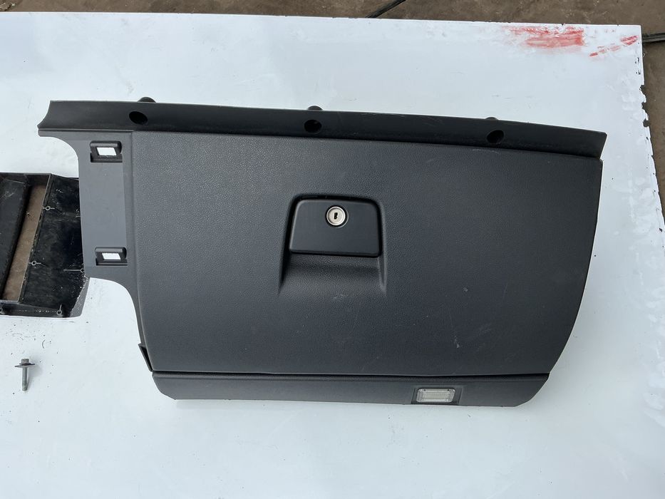 porta luvas volvo v50 2.0ano 2007 carrinha