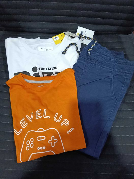 Lote Roupa Rapaz (9-11 anos) - T-shirts e Calças MO/Lefties