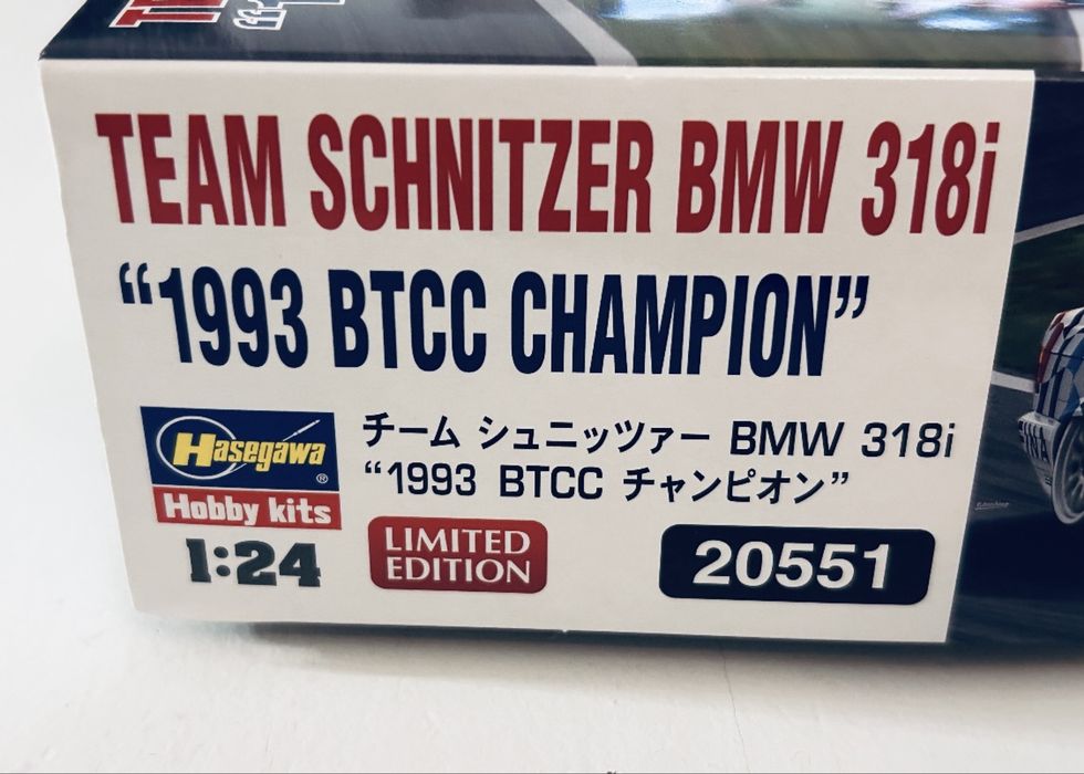 Samochód BMW 318i model do sklejenia Hasegawa 20551