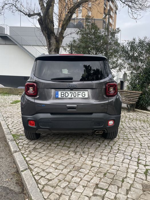 Renegade 4xe “S” 2021 - 80 mil km