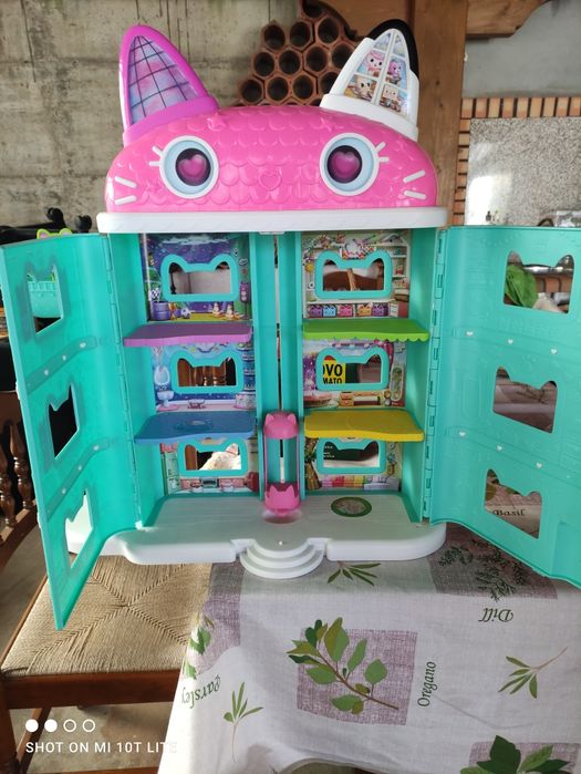 Vendo a Casa da gabby em bom estado