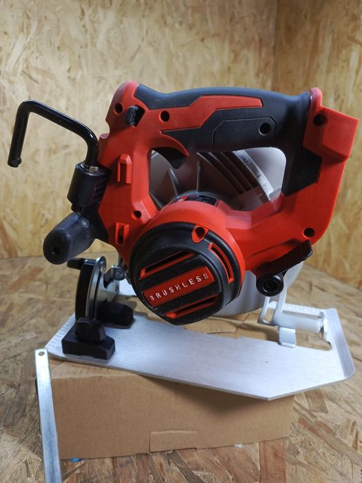 Pilarka tarczowa Milwaukee m18 blcs66