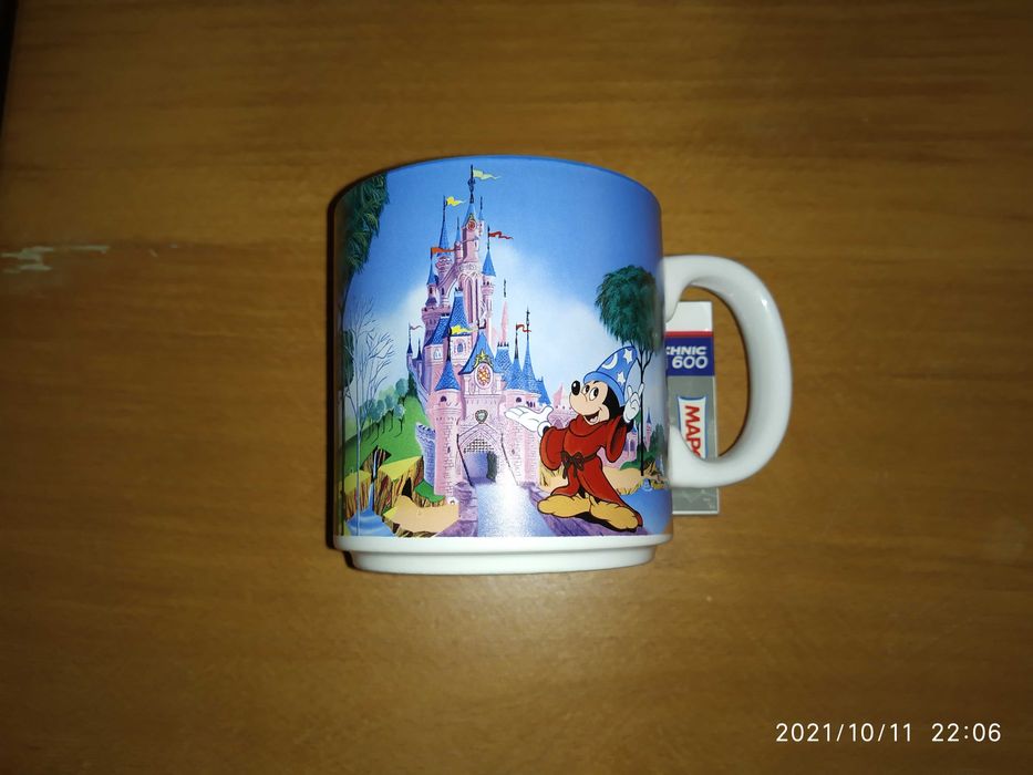 ## caneca Euro Disney 12 de Abril 1992 (original) ##