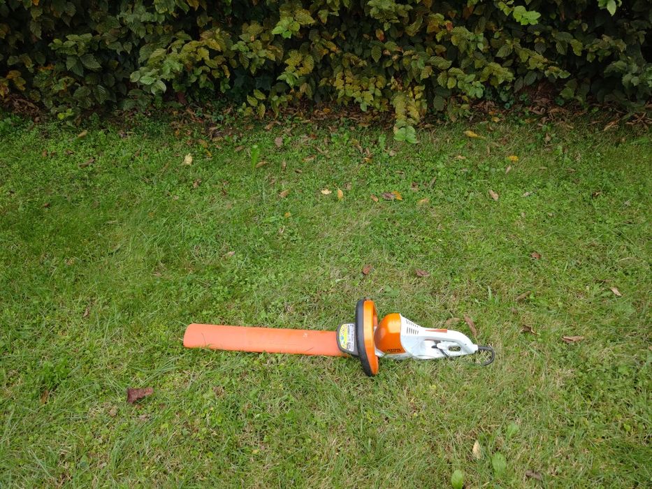 Nożyce Elektryczne do Żywopłotu Stihl HSE52