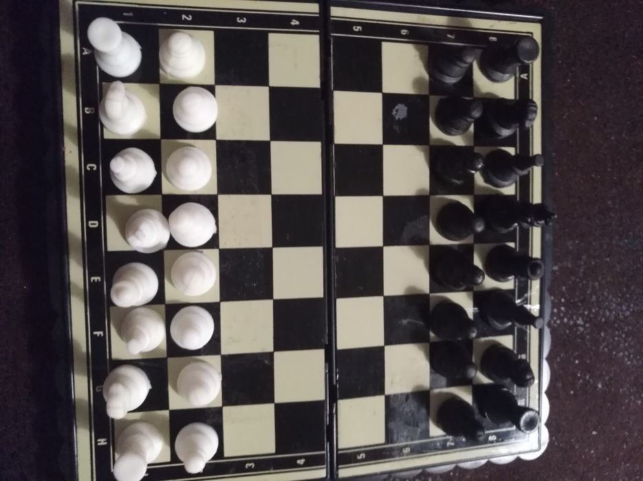 Compact Chess Set64862527314689124