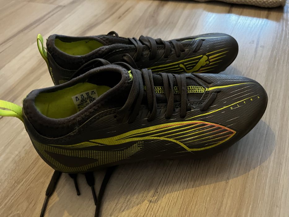 Buty dzieciece 35 pilkarskie sportowe