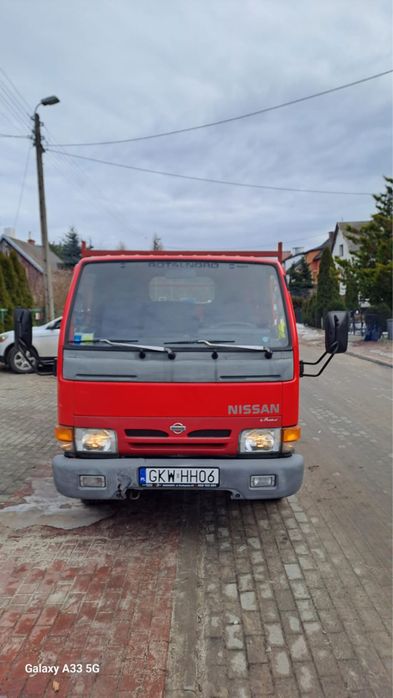 Nissan cabstar  3.0 td ,110 km  wywrotka kiper