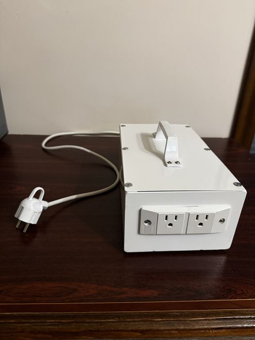 Вертикальний відпарювач Rowenta