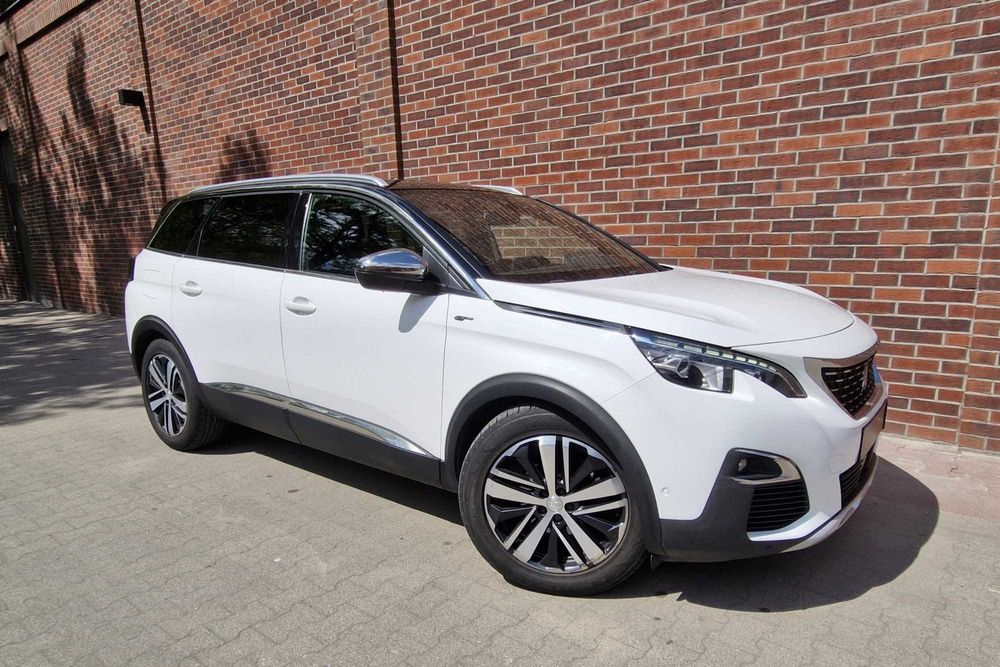 Peugeot 5008 Wynajem / Wypożyczalnia samochodów Cito-Rent