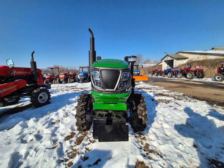 Трактор Синтай ТРКХ 240 LX широкая резина 2025