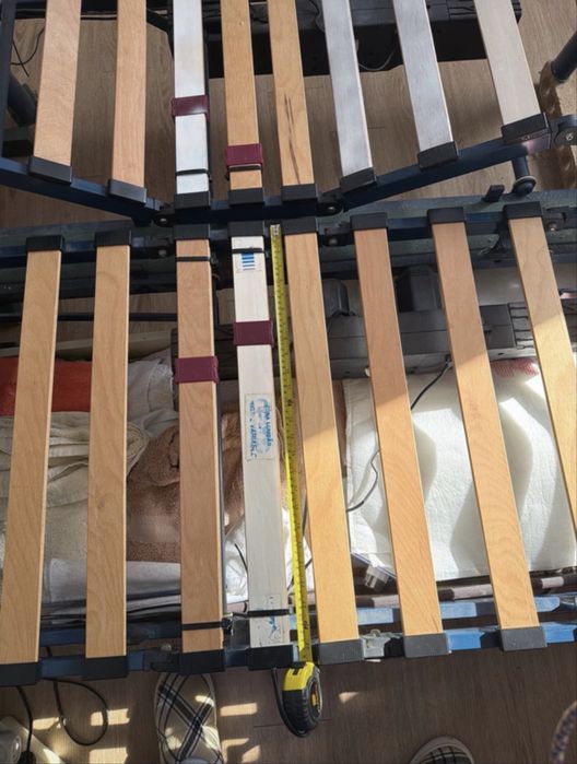 Cama articulada com 2 estrados articulados