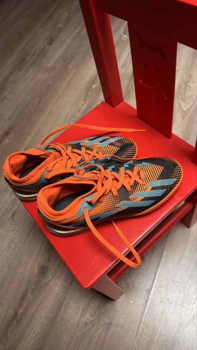 Adidas, sapatilhas futebol relva sintética