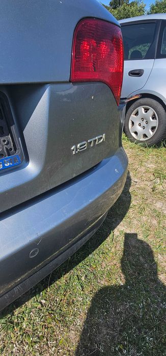 Audi A4 B7  zderzak tył LY7G