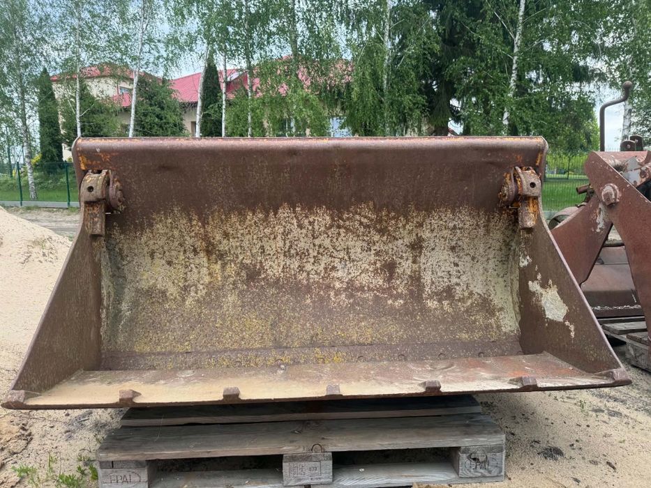 Sprzedam łyżko krokodyl vovlo jeb 165cm