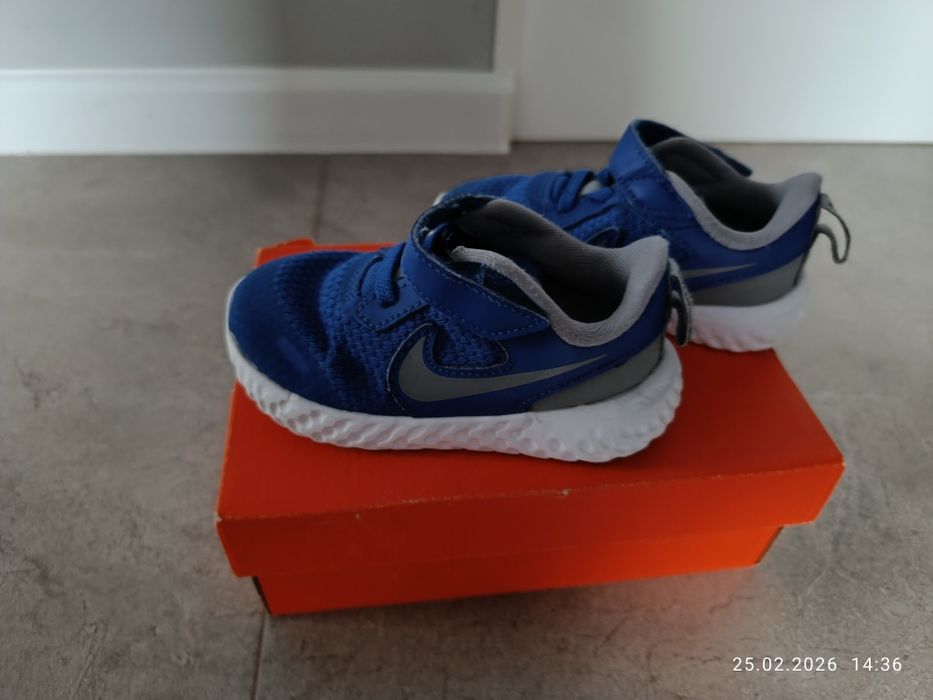 Buty adidasy siatka 22 (14 cm)