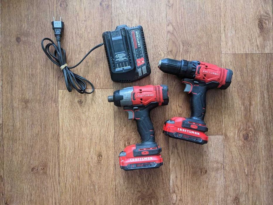 Набор шуруповертов Craftsman V20