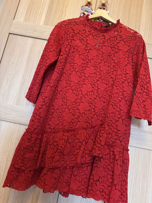 Sukienka czerwona Zara r 38 M koronkowa na Święta