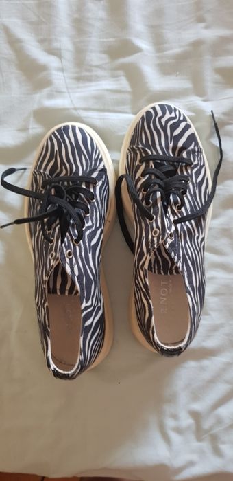 Sapatilhas / Sapatos de plataforma
