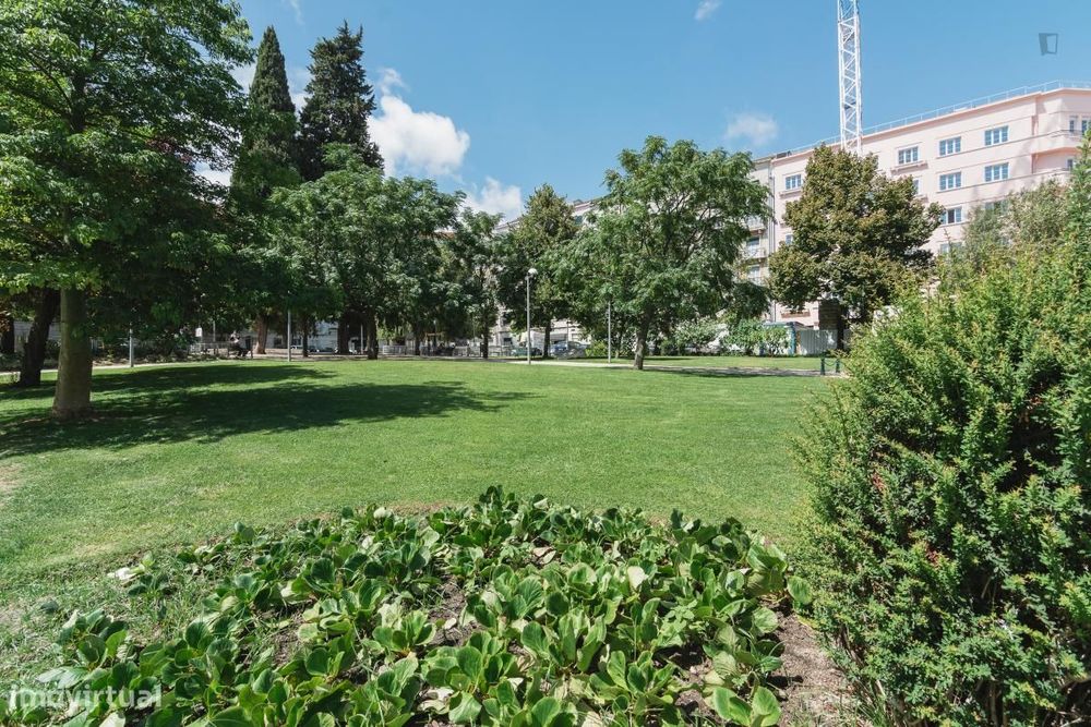 Quarto - localizado em Alameda Lisbon