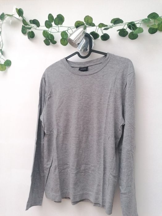 Camisola Cinzenta de Manga Comprida64284149166209121