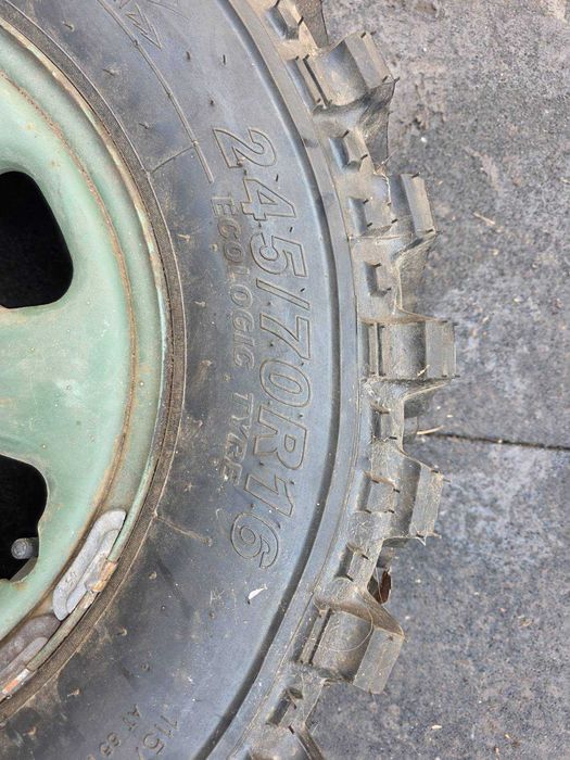 Болотна гума 245\70 R16 з дисками
