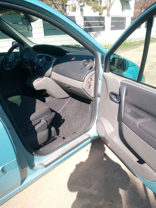 Renault Scenic, rok 2006