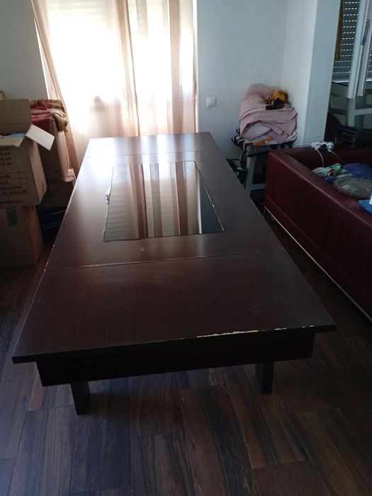 Mesa semi nova castanha