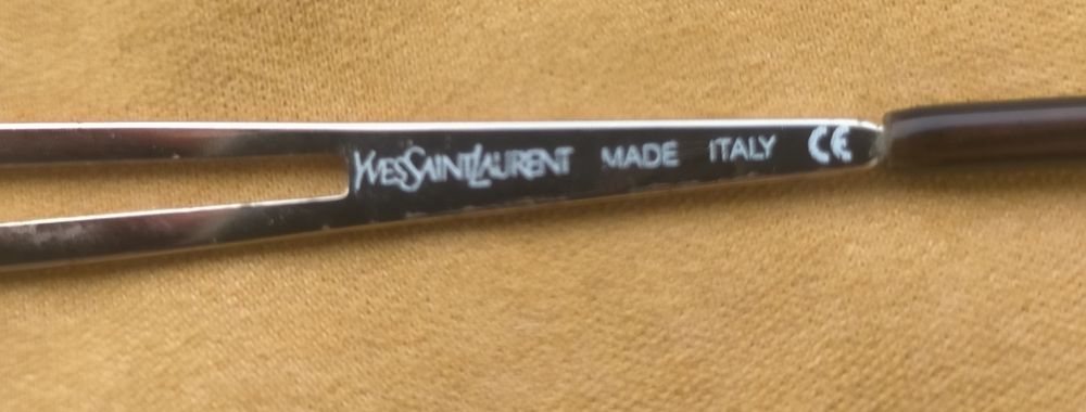 Óculos de sol Yves Saint Laurent