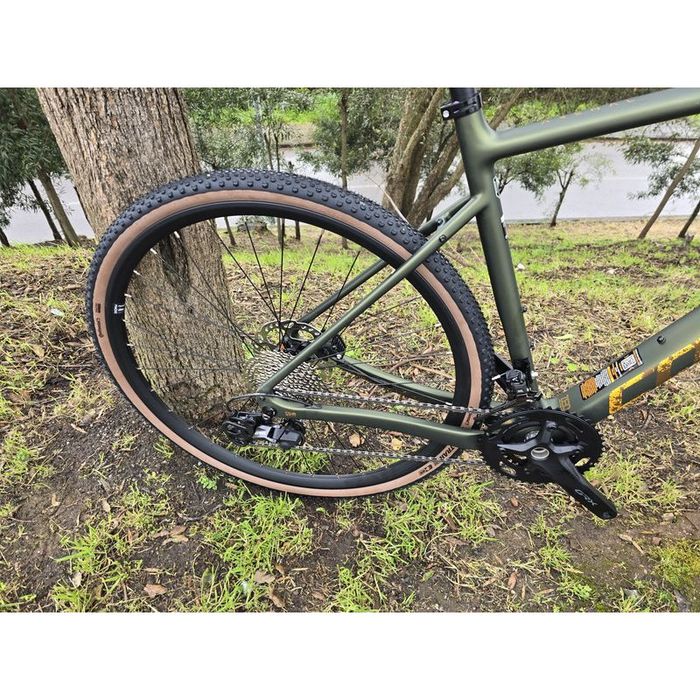 Bicicleta carbono gravel grx 12x2v