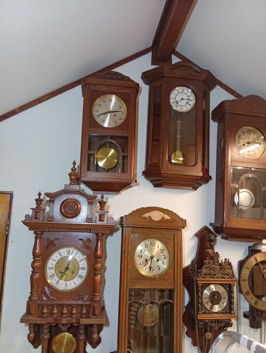 Zegar ścienny wahadłowy