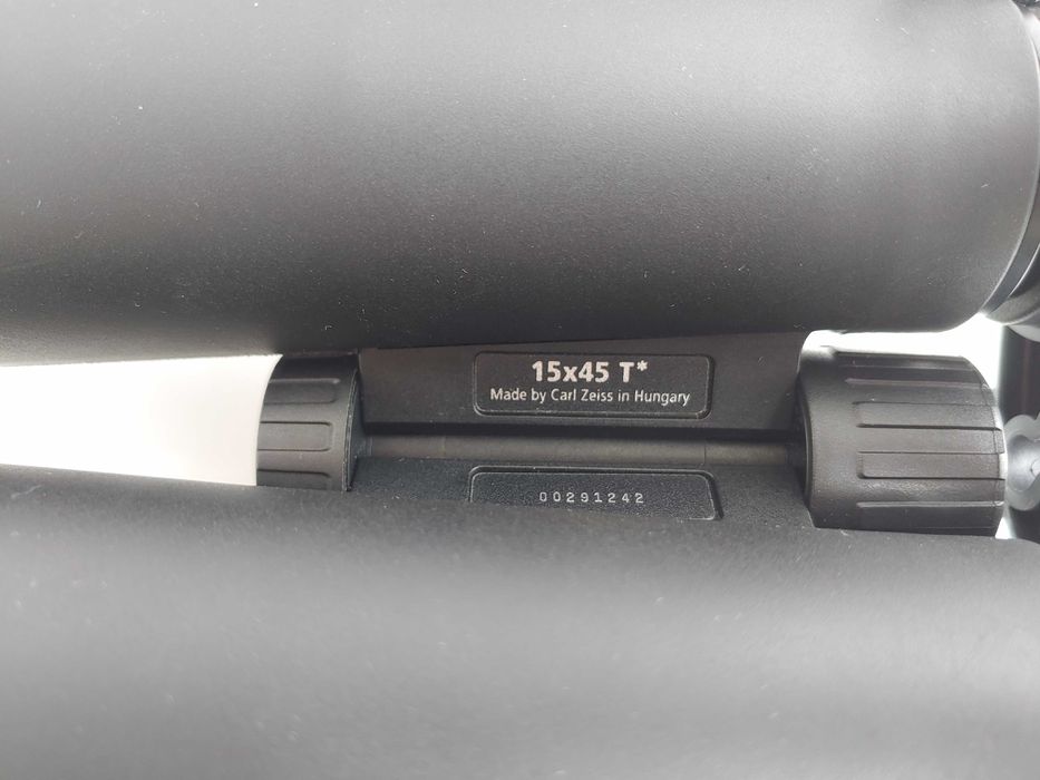 Біноклі ZEISS Conquest 15x45 T*  Bushnell ENGAGE 10x42