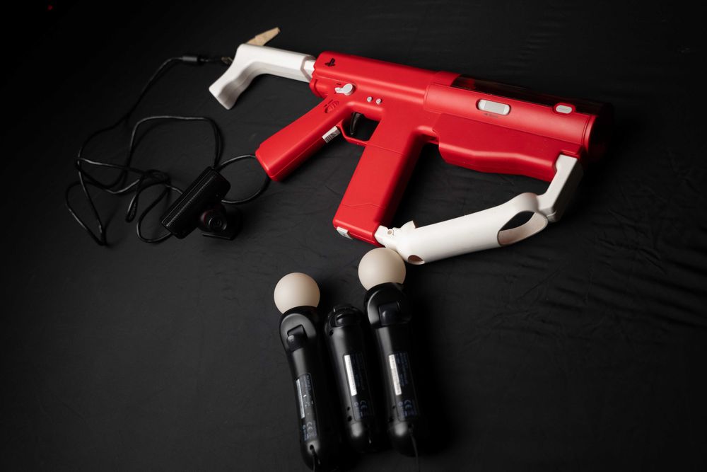 Повний ігровий комплект Sony PS Move Sharp Shooter + 3 контролери + Камера