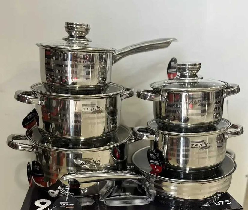 Набір каструль з нержавіючої сталі